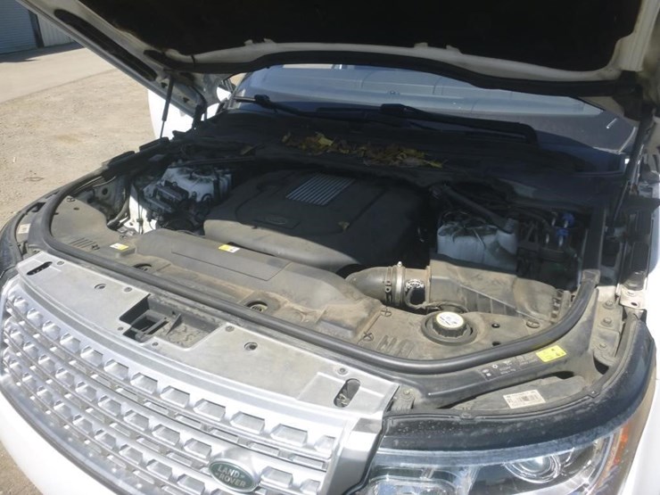 2016-land-rover-range-rover-image-13