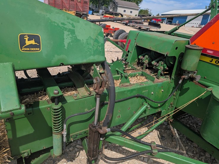 john-deere-327-image-8