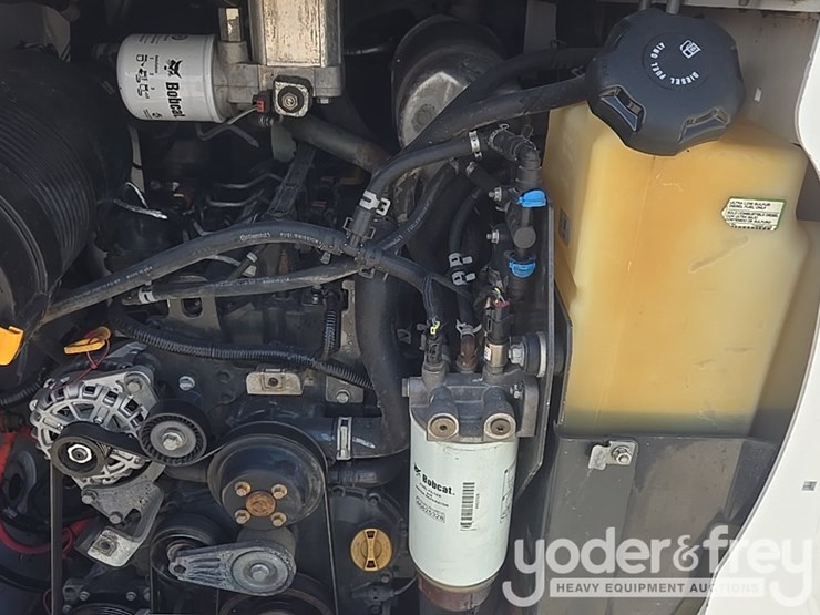 2021-bobcat-t66-image-40