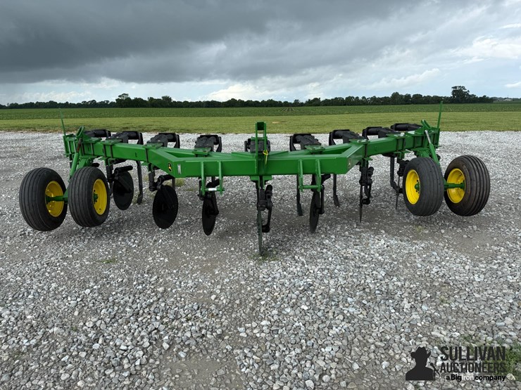 john-deere-915-image-2