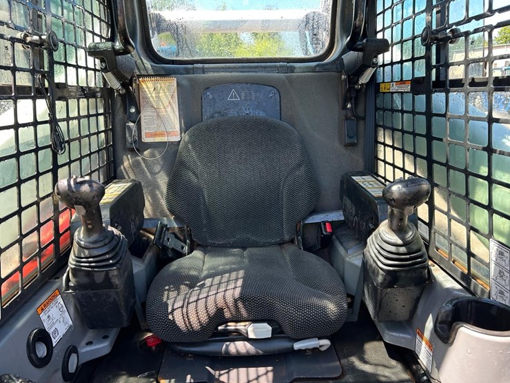 2021-bobcat-t770-image-19