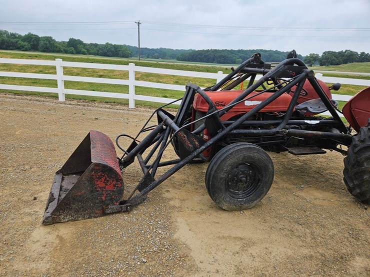 ford-8n-image-12