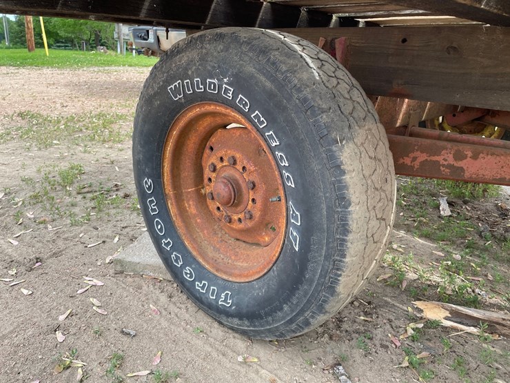 #228-•-h+s-hay-wagon-(ringle,-wi)-image-13