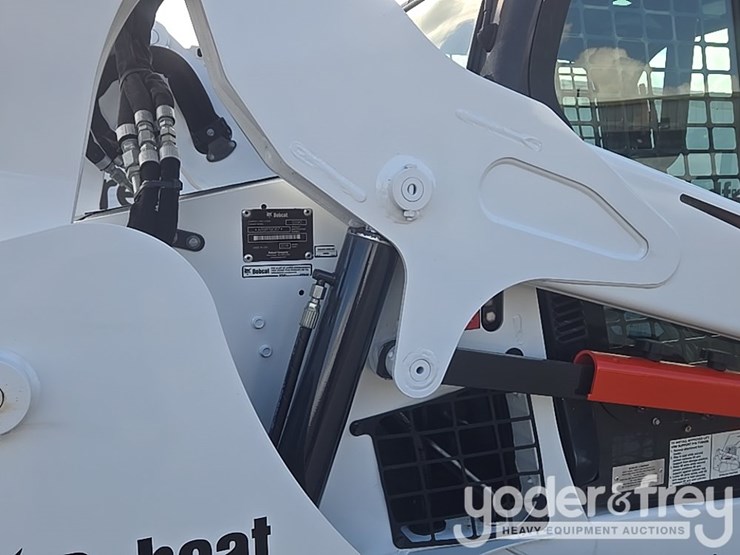 2018-bobcat-s590-image-23