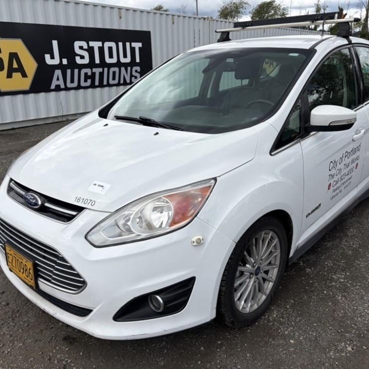 2016 Ford C-Max SEL Hybrid Sedan