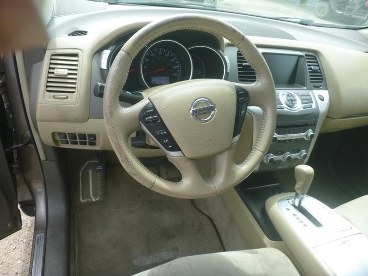 2011-nissan-murano-image-10