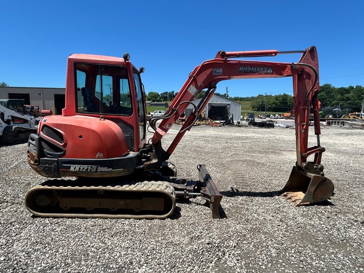 kubota-kx121-3st-image-5