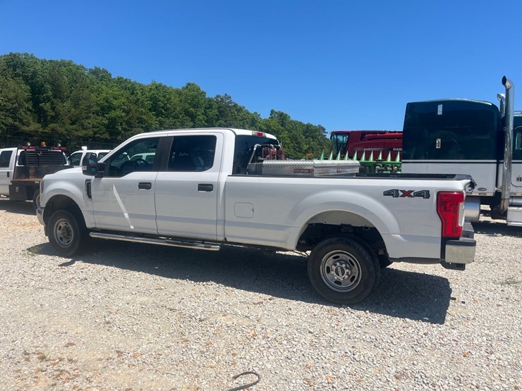 2018-ford-f250-xl-image-9