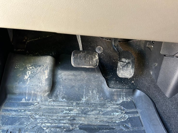 2019-ford-f150-image-26