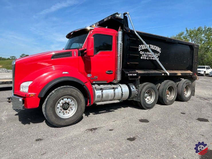 2020-kenworth-t880-image-1