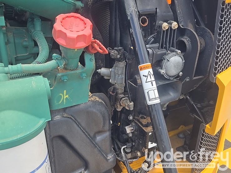 2022-volvo-a25g-image-41