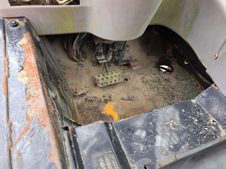 jcb-520-image-12