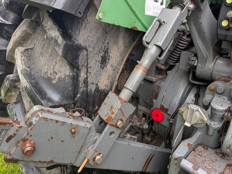 2005-fendt-818-image-14
