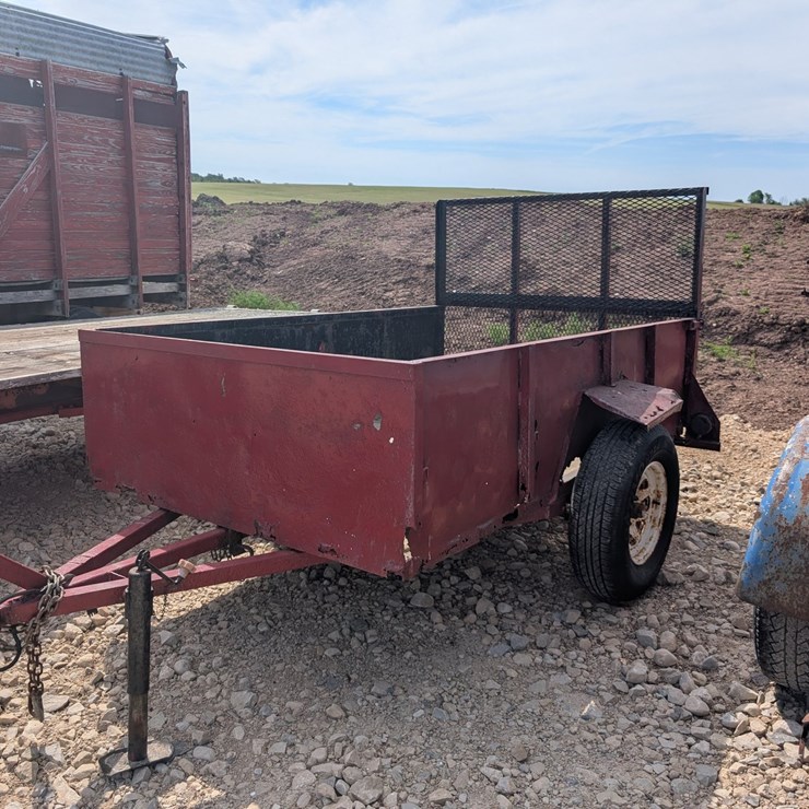 #5498 • Tilt Trailer