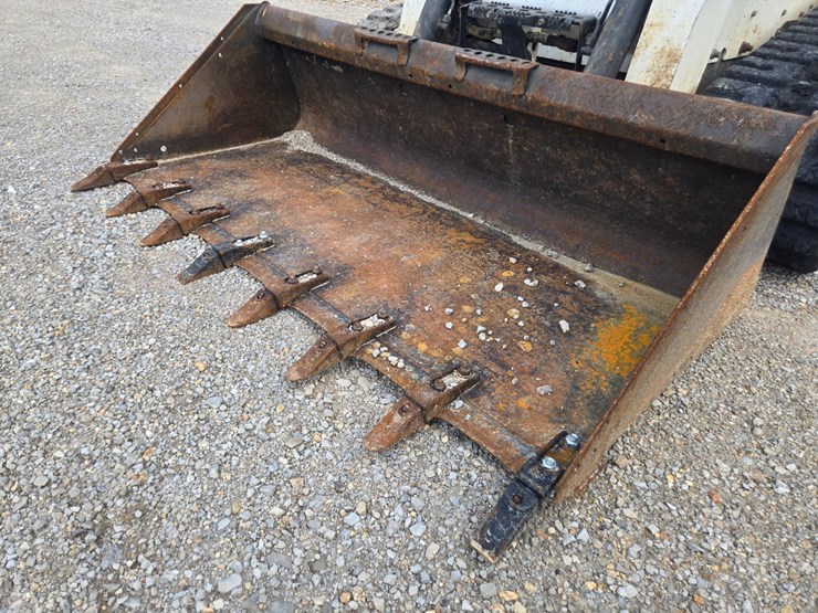 2020-bobcat-t770-image-70