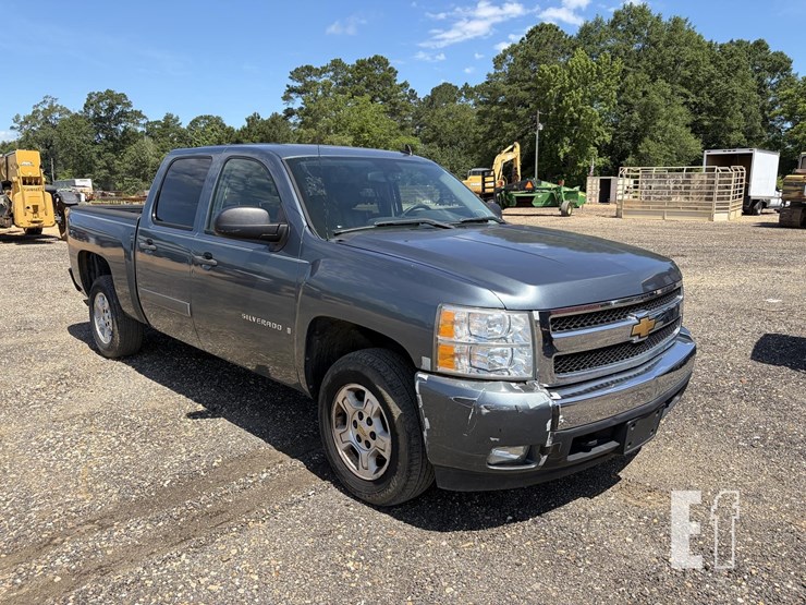 2008-chevrolet-silverado-1500-image-3