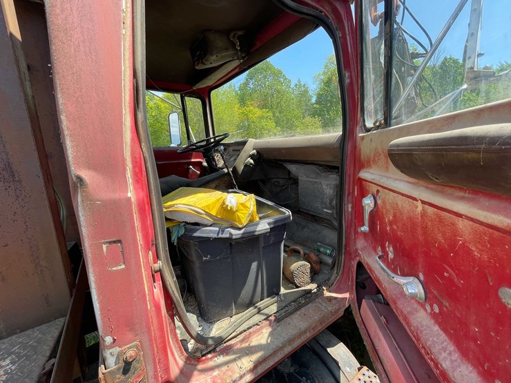 ford-l9000-image-33