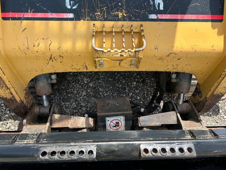 caterpillar-277-image-10