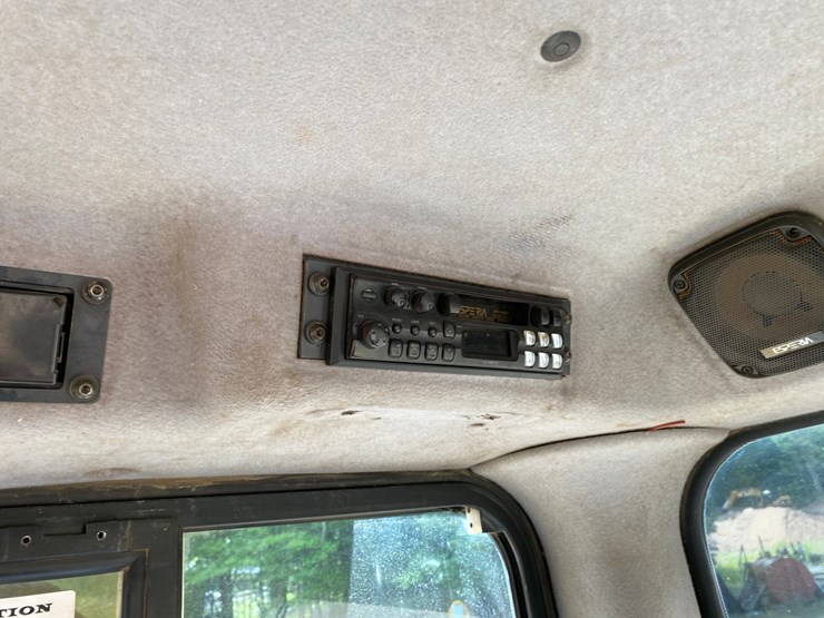 2006-komatsu-d61px-image-45