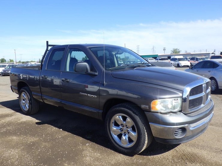 2004-dodge-ram-1500-image-2