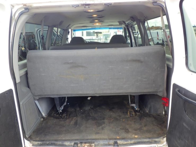 2007-ford-econoline-350-image-8