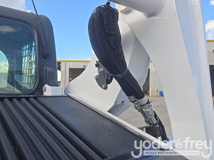 2018-bobcat-s590-image-25