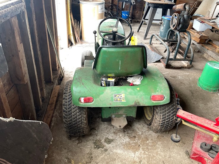 john-deere-110-image-3