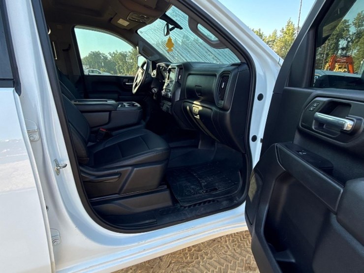 2021-gmc-3500-image-7