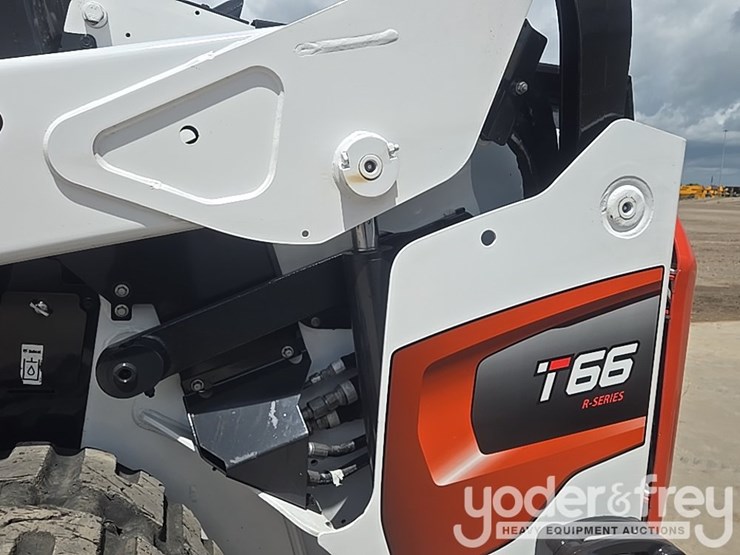 2021-bobcat-t66-image-27