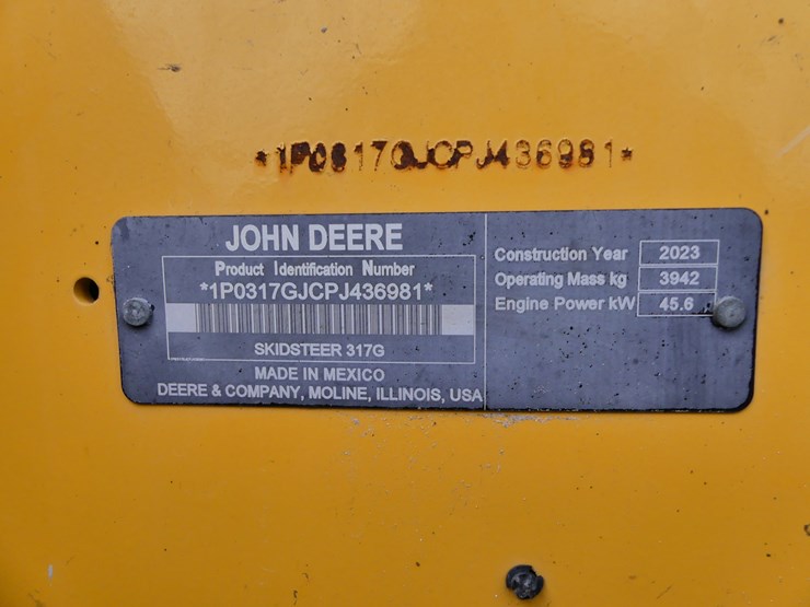 2023-deere-317g-image-7