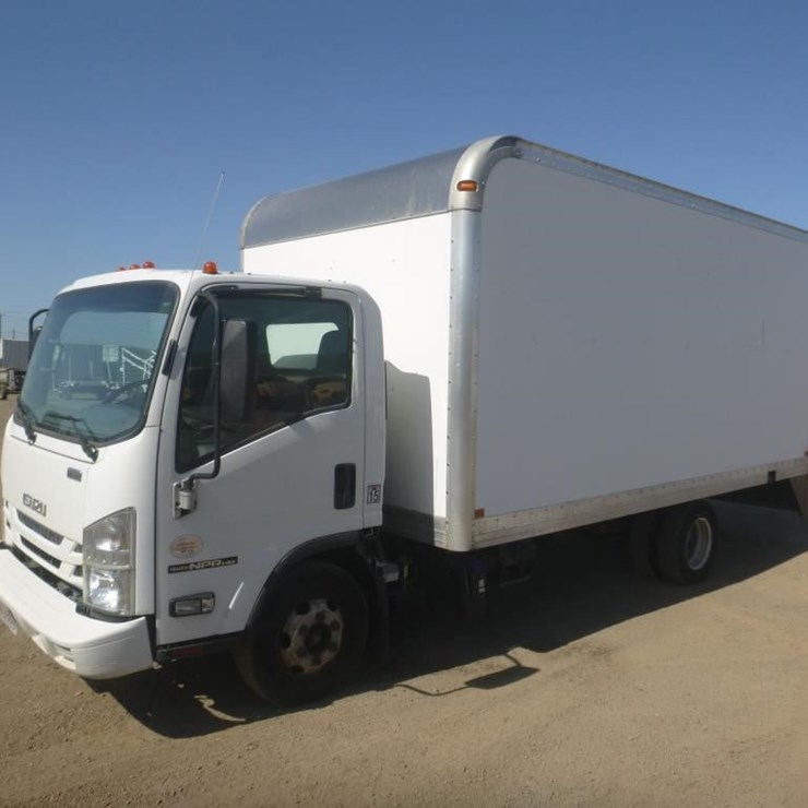 2018 ISUZU NPR