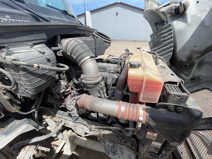 2016-kenworth-t680-image-76