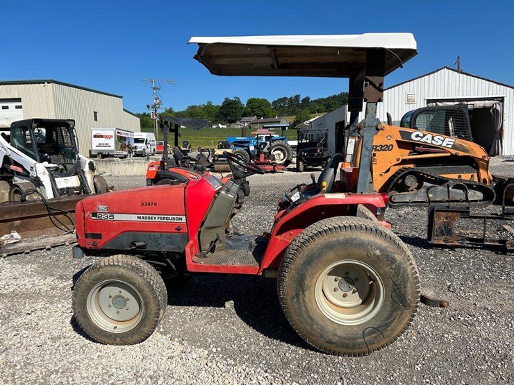 massey-ferguson-1235-image-1