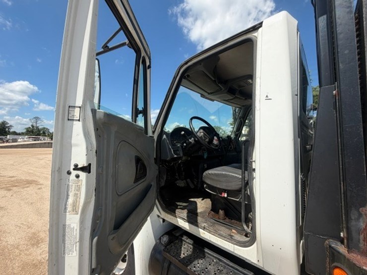 2002-international-4000-image-25