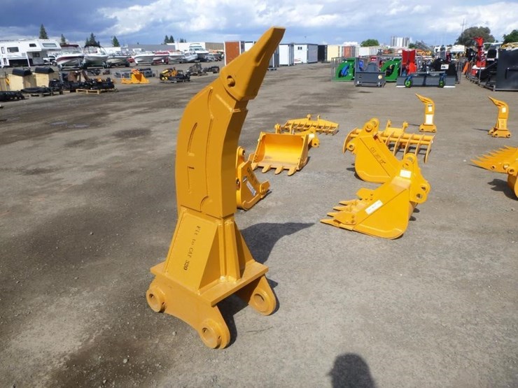 giyi-r320-48"-excavator-ripper-image-2