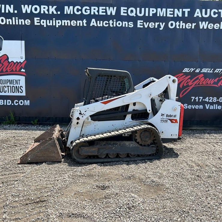 2019 BOBCAT T740