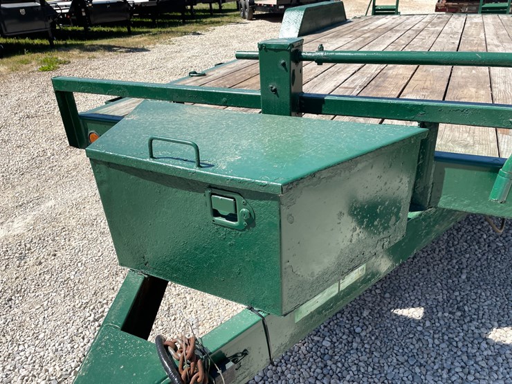 #452-•-2018-load-trail-20'-tandem-axle-trailer-20'-flatbed-trailer-(has-mn-title)-(helenville,wi)-image-11