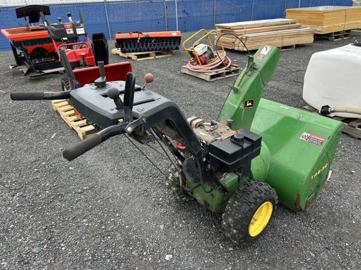 1995-john-deere-trs32-walk-behind-snow-blower-image-3