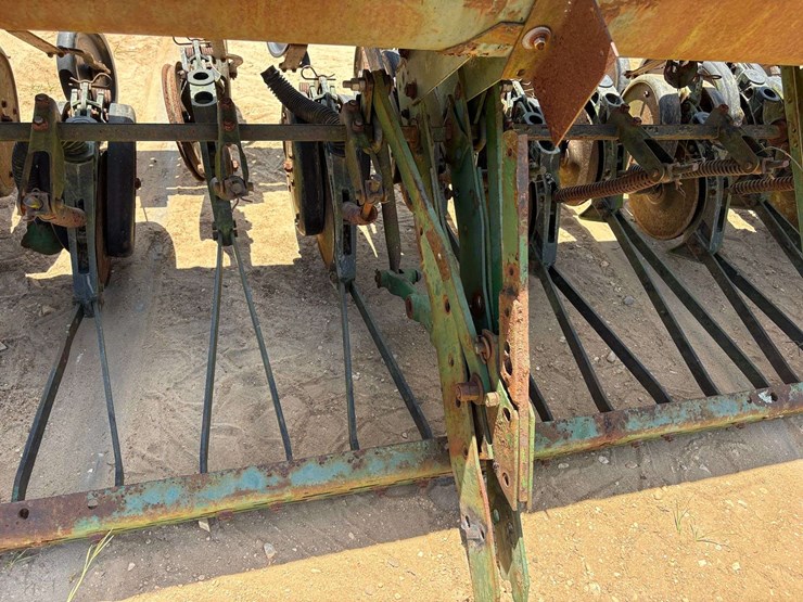 john-deere-8000-image-10