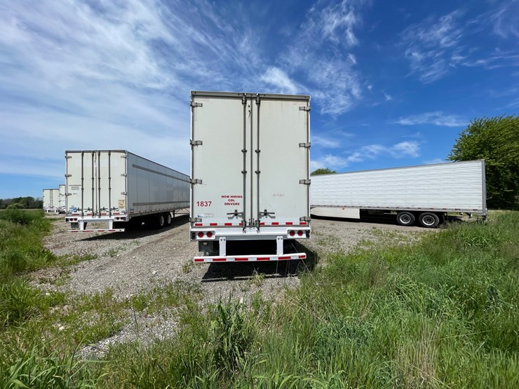#400-•-2017-stoughton-semi-trailer-(has-wi-title)-(denmark,-wi)-image-6