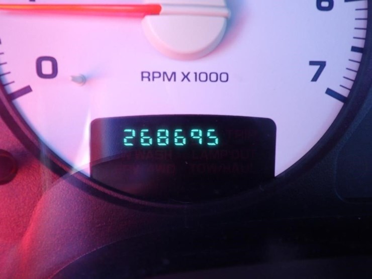 2004-dodge-ram-1500-image-14