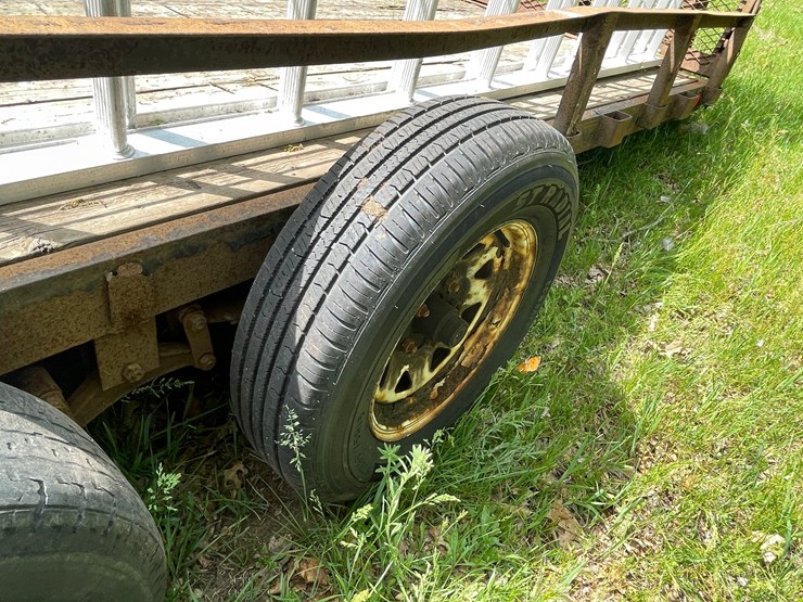 #462-•-20'-tandem-axle-trailer-(no-title)-(spring-brook,-wi)-image-15