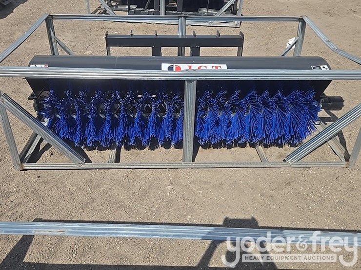 unused-jct-84"-angle-broom-to-suit-skidsteer-image-8