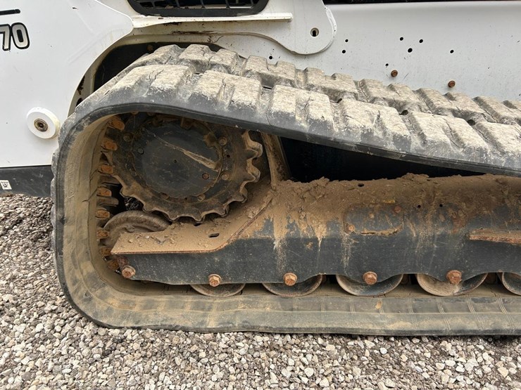 2019-bobcat-t770-image-13