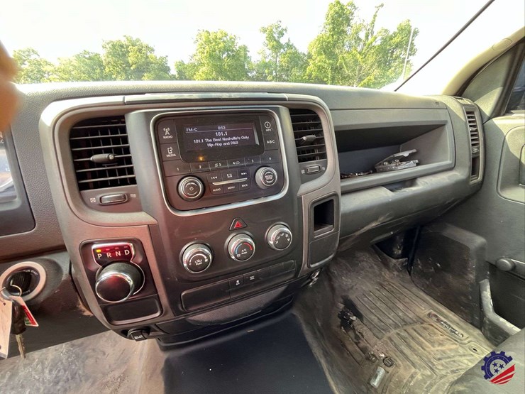 2017-dodge-1500-image-54