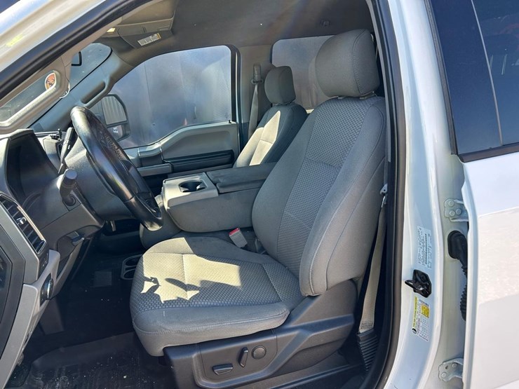 2019-ford-f150-image-24