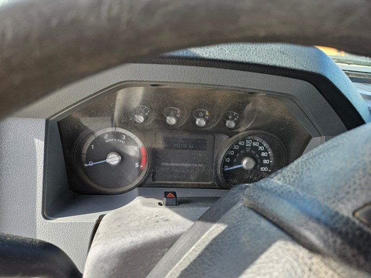 2012-ford-f550-image-26