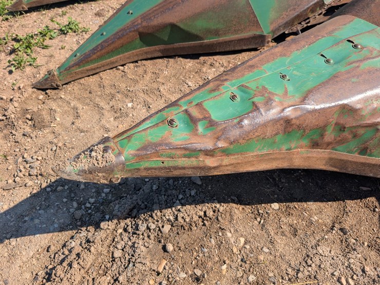 john-deere-444-image-9