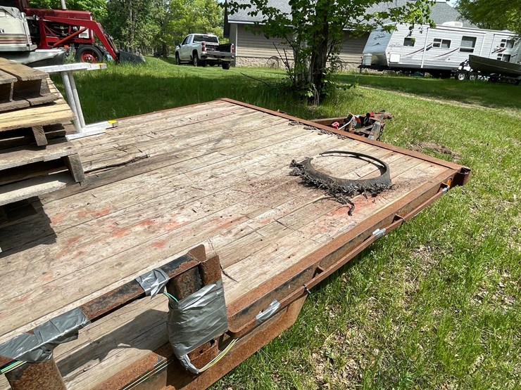 #462-•-20'-tandem-axle-trailer-(no-title)-(spring-brook,-wi)-image-25