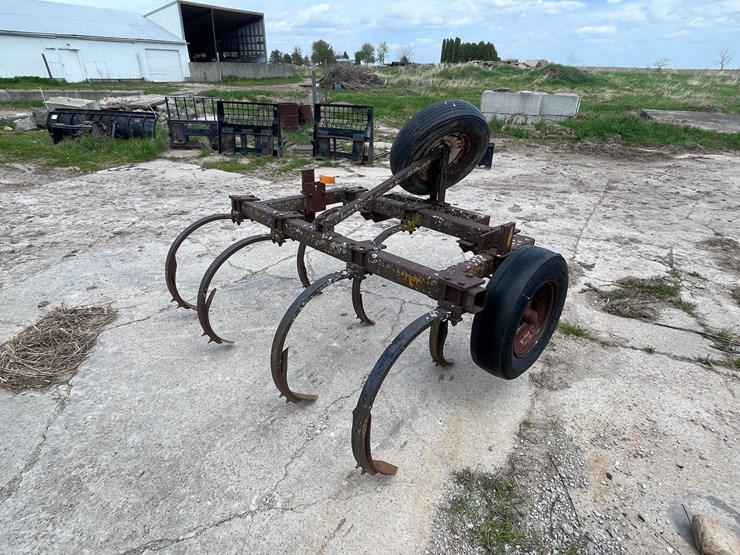 #208-•-brillion-cultivator-(kaukauna,-wi)-image-1